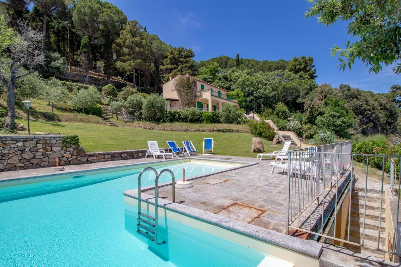 Villa Le Sprizze A Bordo Del Mare - Goelba Марчиана-Марина Экстерьер фото