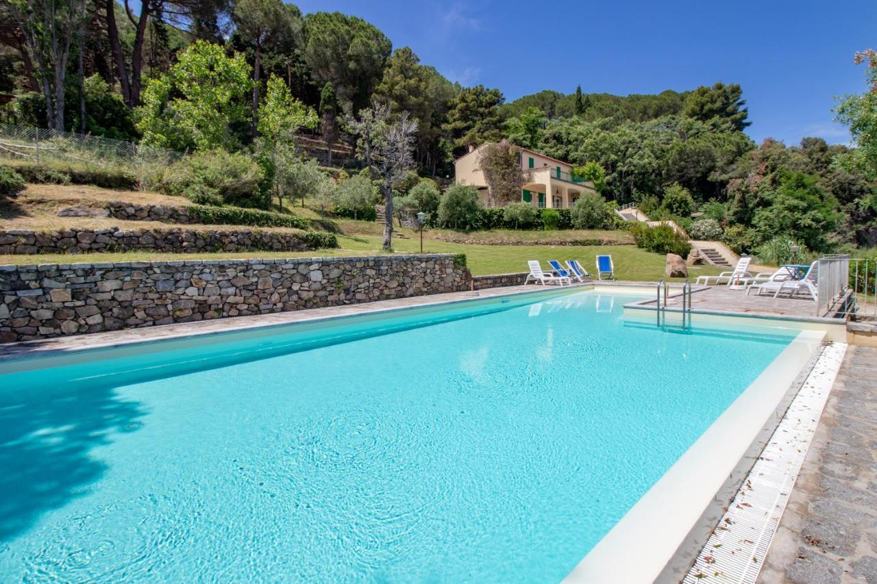 Villa Le Sprizze A Bordo Del Mare - Goelba Марчиана-Марина Экстерьер фото