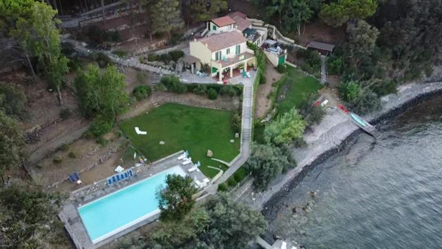 Villa Le Sprizze A Bordo Del Mare - Goelba Марчиана-Марина Экстерьер фото