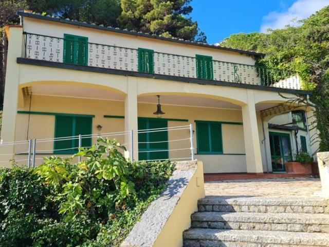 Villa Le Sprizze A Bordo Del Mare - Goelba Марчиана-Марина Экстерьер фото