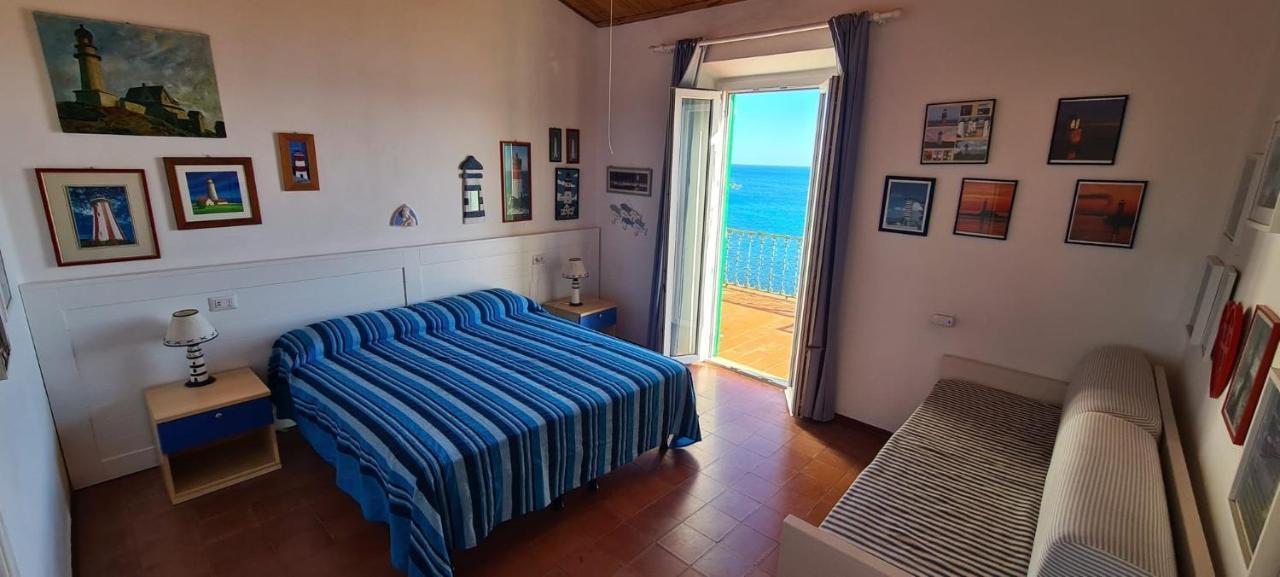 Villa Le Sprizze A Bordo Del Mare - Goelba Марчиана-Марина Экстерьер фото