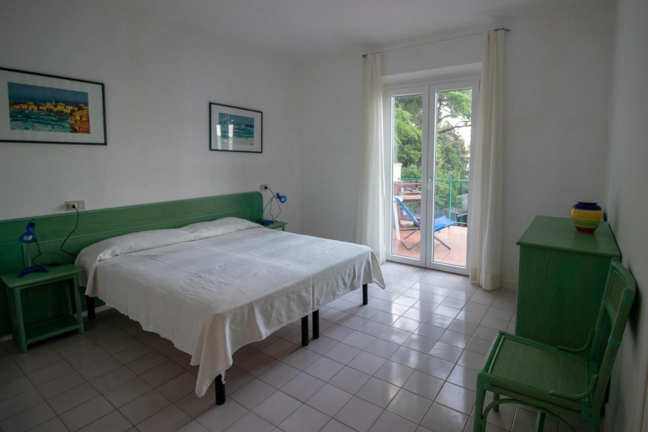 Villa Le Sprizze A Bordo Del Mare - Goelba Марчиана-Марина Экстерьер фото