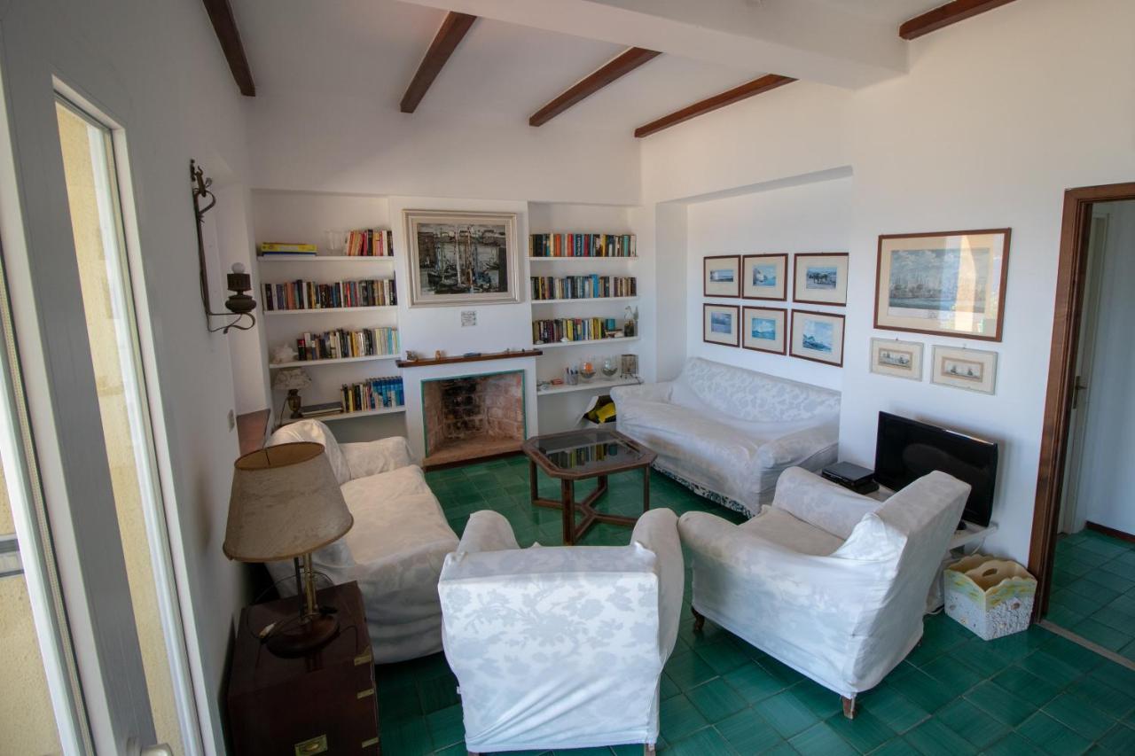 Villa Le Sprizze A Bordo Del Mare - Goelba Марчиана-Марина Экстерьер фото